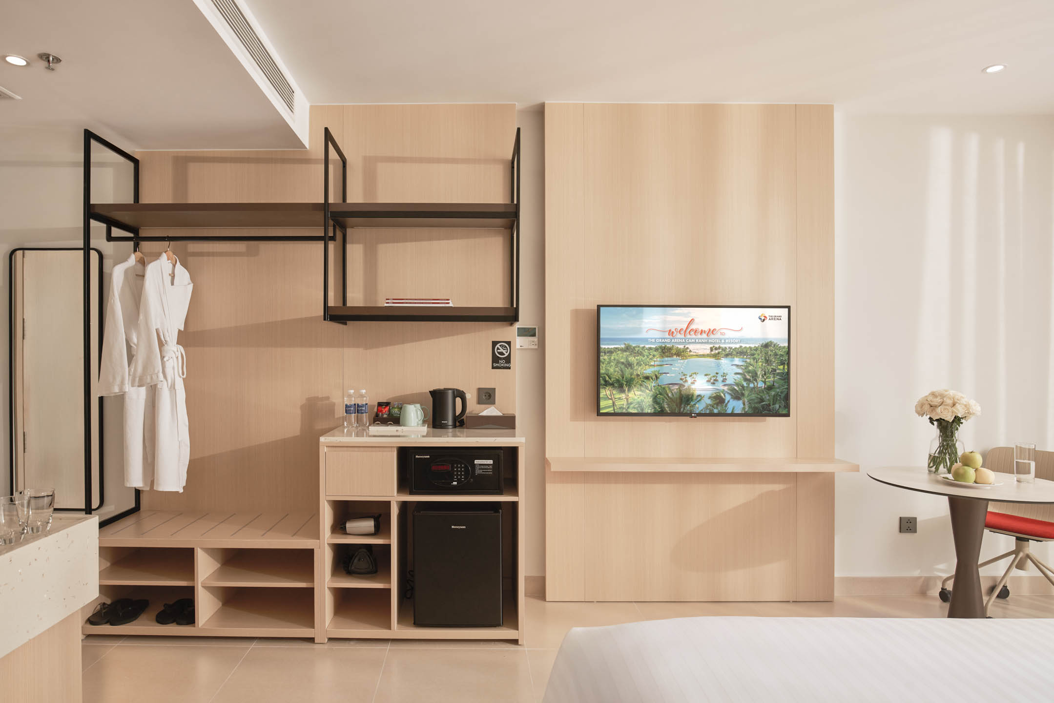 Bo.Stu x Empyrean CR -12